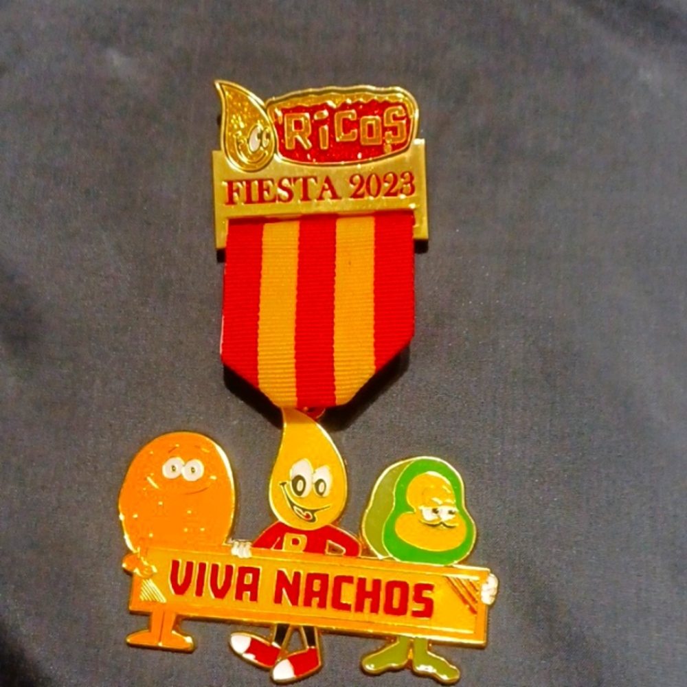 Fiesta Pin
